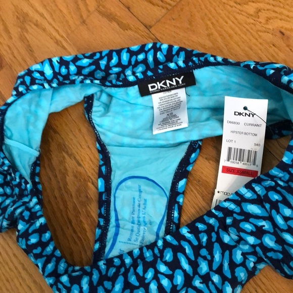 NWT DKNY Turquoise Cheetah Bandeau Bikini Sz XS - Picture 6 of 6